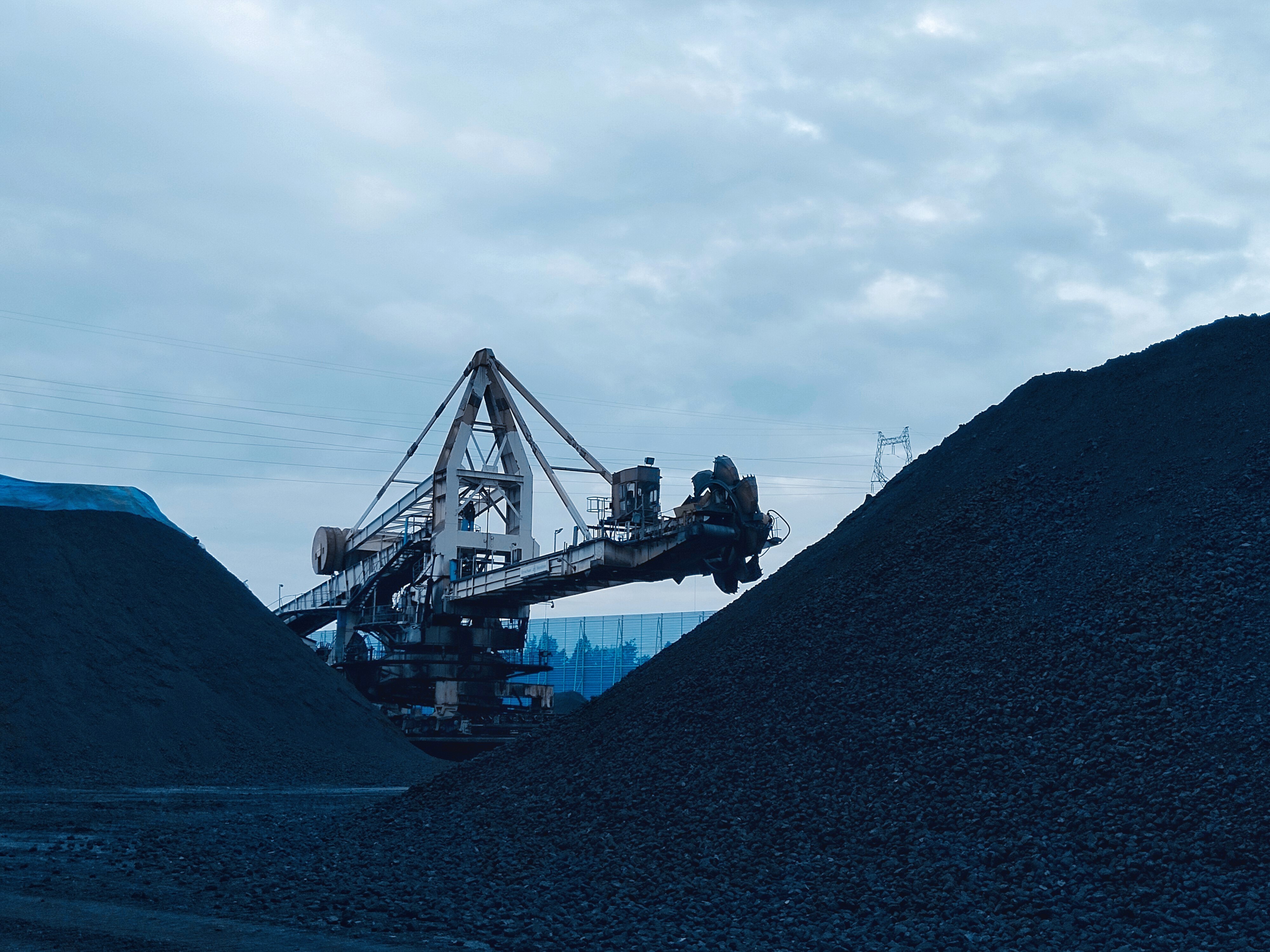 Equipment and technologies for coal processing and utilization